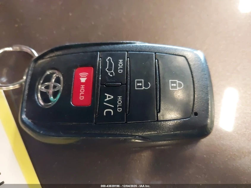 Toyota bZ4X Xle, снимка 11 - Автомобили и джипове - 54072606