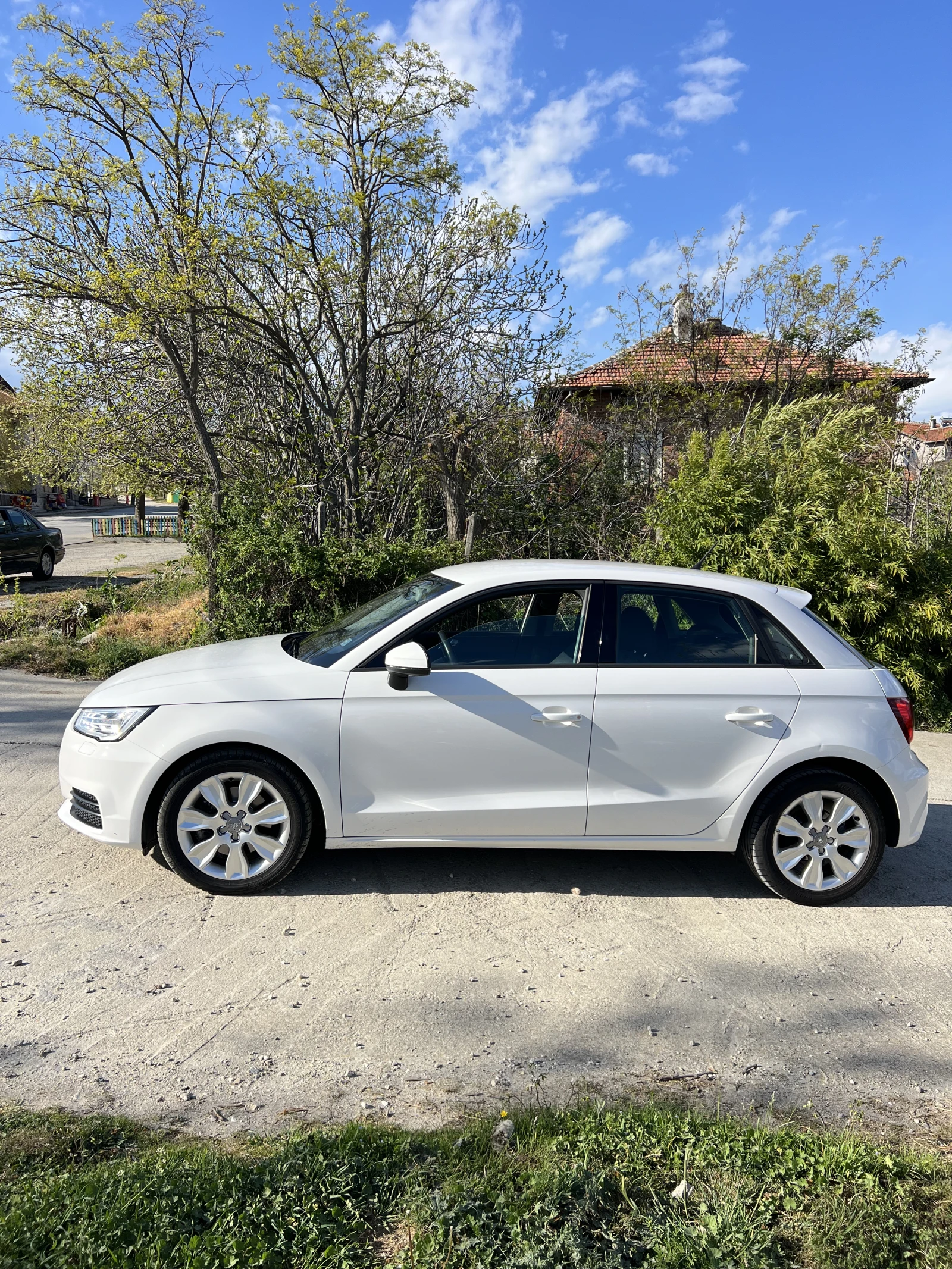 Audi A1 Sportback TFSI, снимка 5 - Автомобили и джипове - 54182789