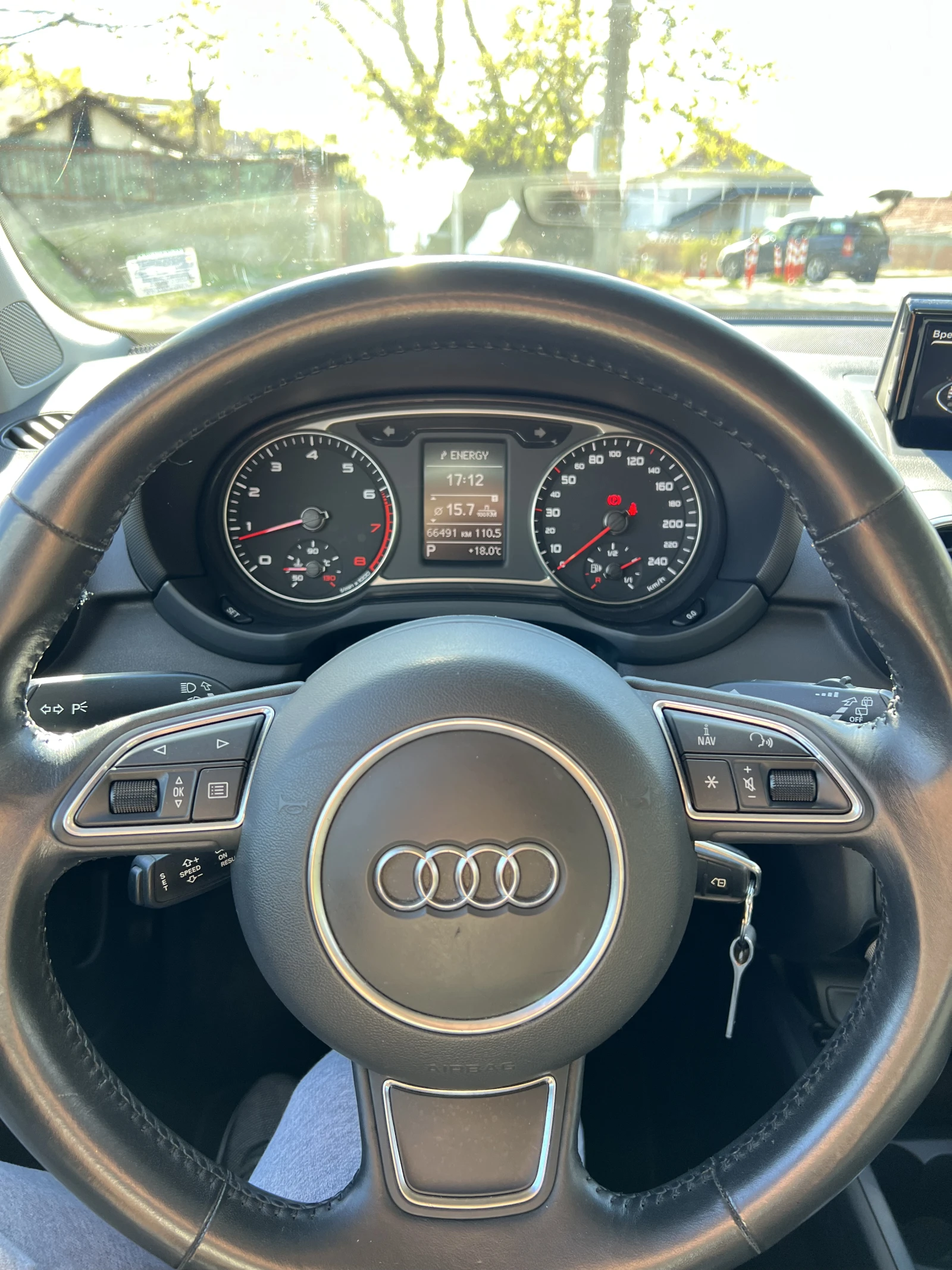 Audi A1 Sportback TFSI, снимка 10 - Автомобили и джипове - 54182789