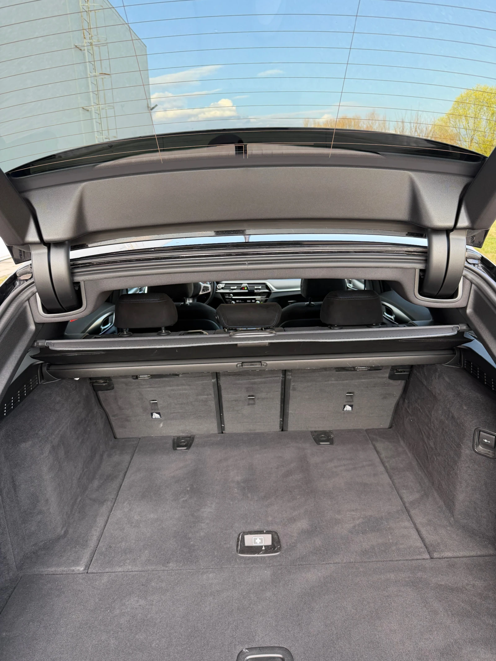 BMW 530 M Sport Shadowline Mild Hybrid, снимка 13 - Автомобили и джипове - 54197311