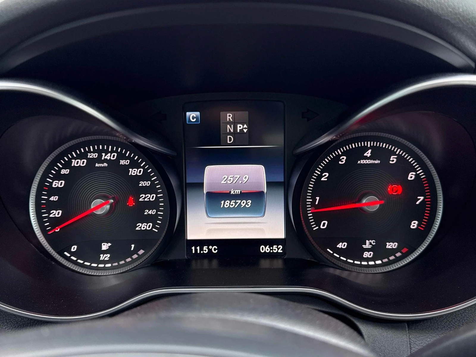 Mercedes-Benz C 300 AMG Line * HeadUp *  A��������� * (���� �� ��) | Mobile.bg � ����������� 8