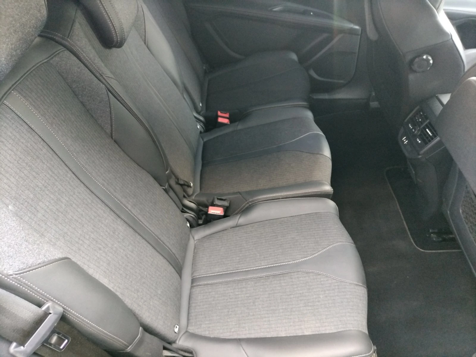 Peugeot 5008 1.5HDI/130 к.с.GT/6+ 1 места, снимка 14 - Автомобили и джипове - 54453513