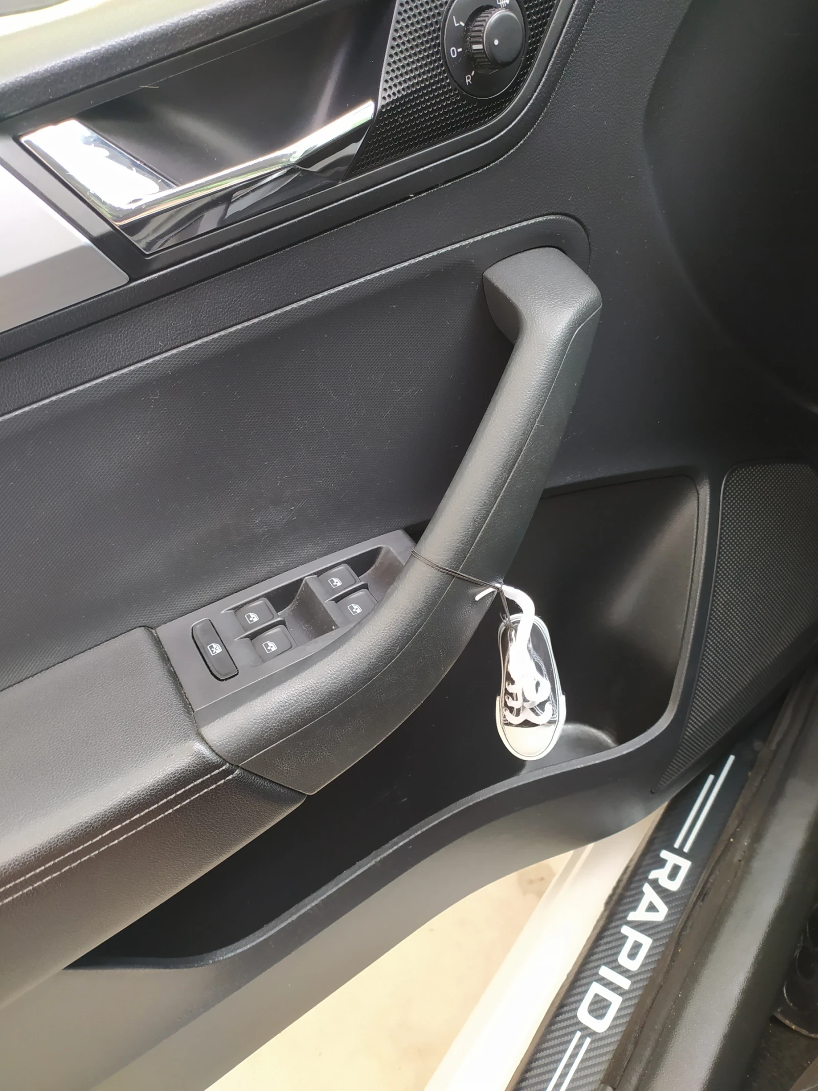Skoda Rapid, снимка 7 - Автомобили и джипове - 55492167