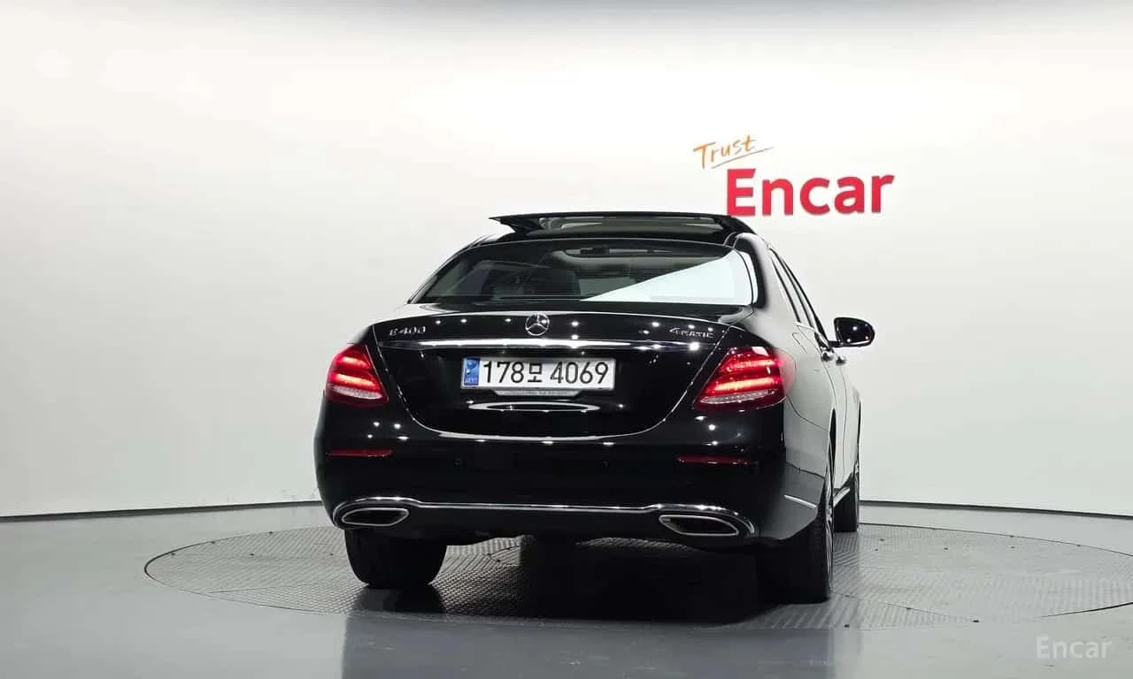 Mercedes-Benz E 400 КРАЙНА ЦЕНА ДО БЪЛГАРИЯ * АВТОКРЕДИТ, снимка 4 - Автомобили и джипове - 55571524