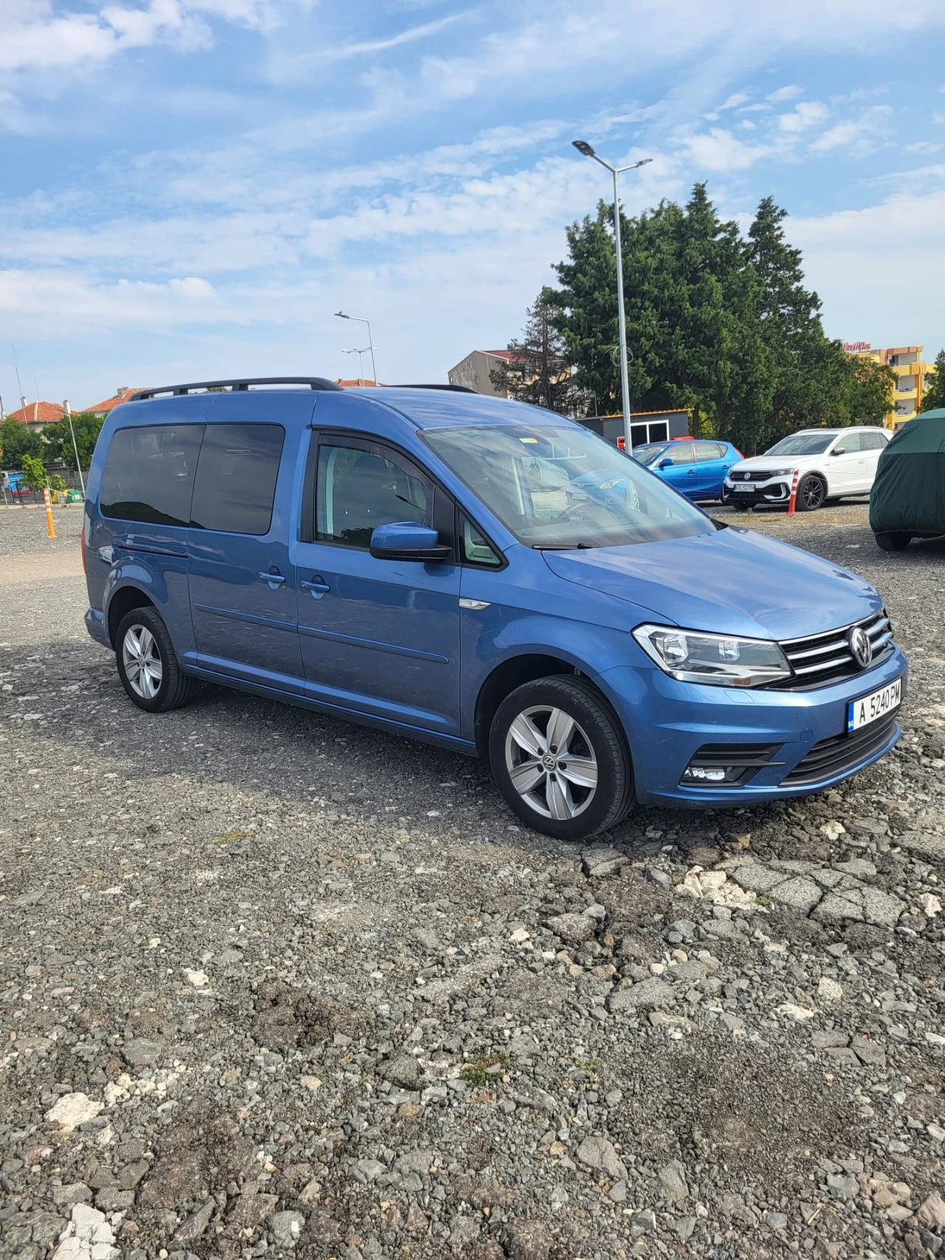 VW Caddy Кади Макси, снимка 2 - Автомобили и джипове - 56163041