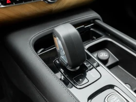 Volvo Xc90 B6 AWD CORE ЦЕНА ДО БГ РЕГИСТРАЦИЯ & АВТОКРЕДИТ, снимка 13