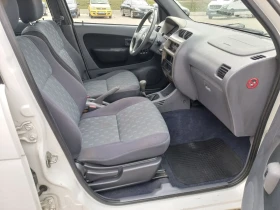 Daihatsu Terios 1.3 I 4x4 &#39;КЛИМАТИК&#39;, снимка 10