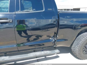 Toyota Tundra SR5 5.7L V8 CARFAX АВТО КРЕДИТ - 27800 лв. - 49626635 2
