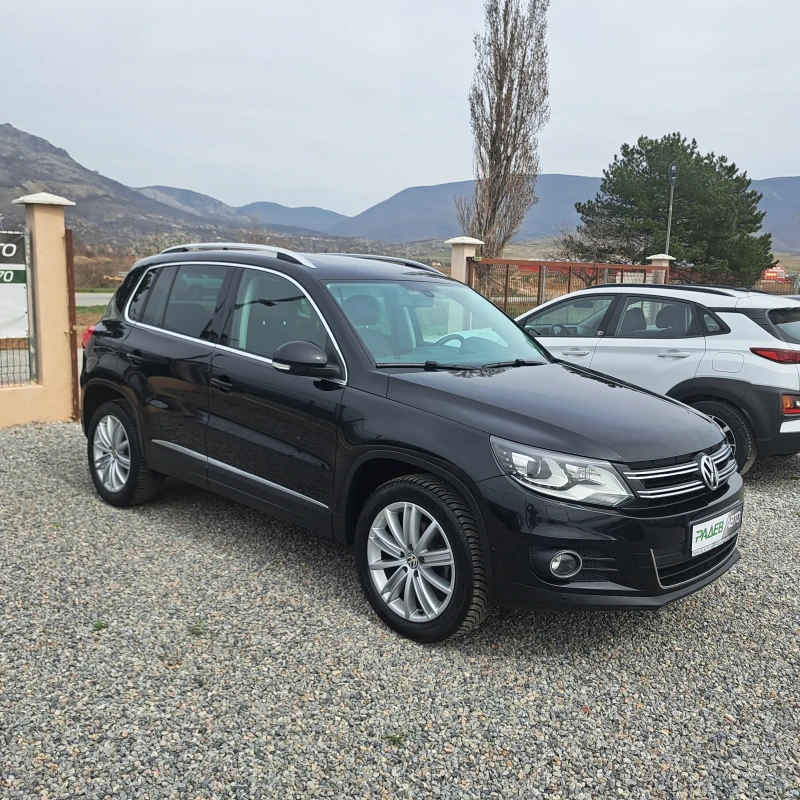 VW Tiguan 4 MOTION* PANO* NAVI* LED* KEYLESS* КОЖА* ПОДГРЕВ*, снимка 5 - Автомобили и джипове - 49505095