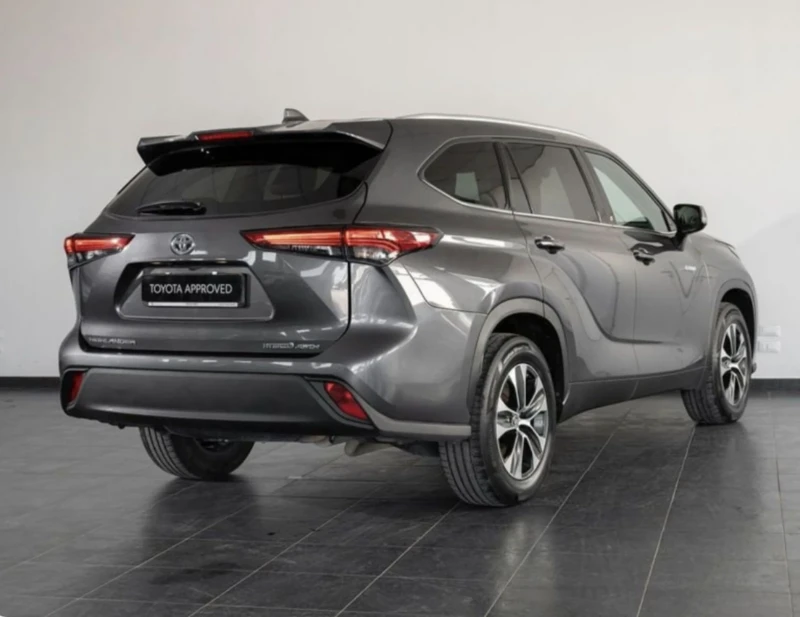 Toyota Highlander 2.5 HYBRID* AWD-I* E-CVT* Trend* 7-Mестен* Лизинг, снимка 6 - Автомобили и джипове - 52591825