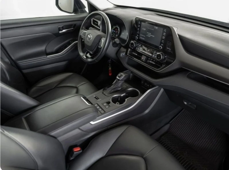 Toyota Highlander 2.5 HYBRID* AWD-I* E-CVT* Trend* 7-Mестен* Лизинг, снимка 8 - Автомобили и джипове - 52591825
