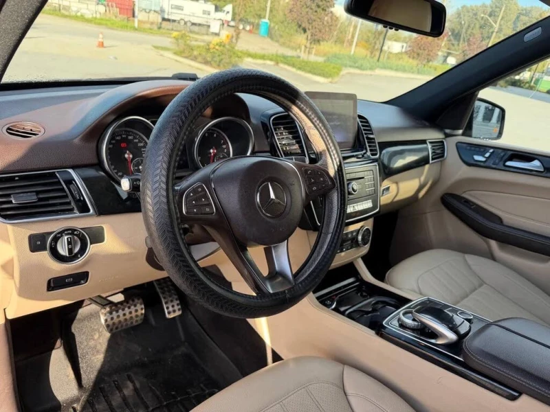 Mercedes-Benz GLE 400 4MATIC* LUXURY* HEAD-UP* АвтоКредит(ЦЕНА ДО БГ), снимка 9 - Автомобили и джипове - 53514834