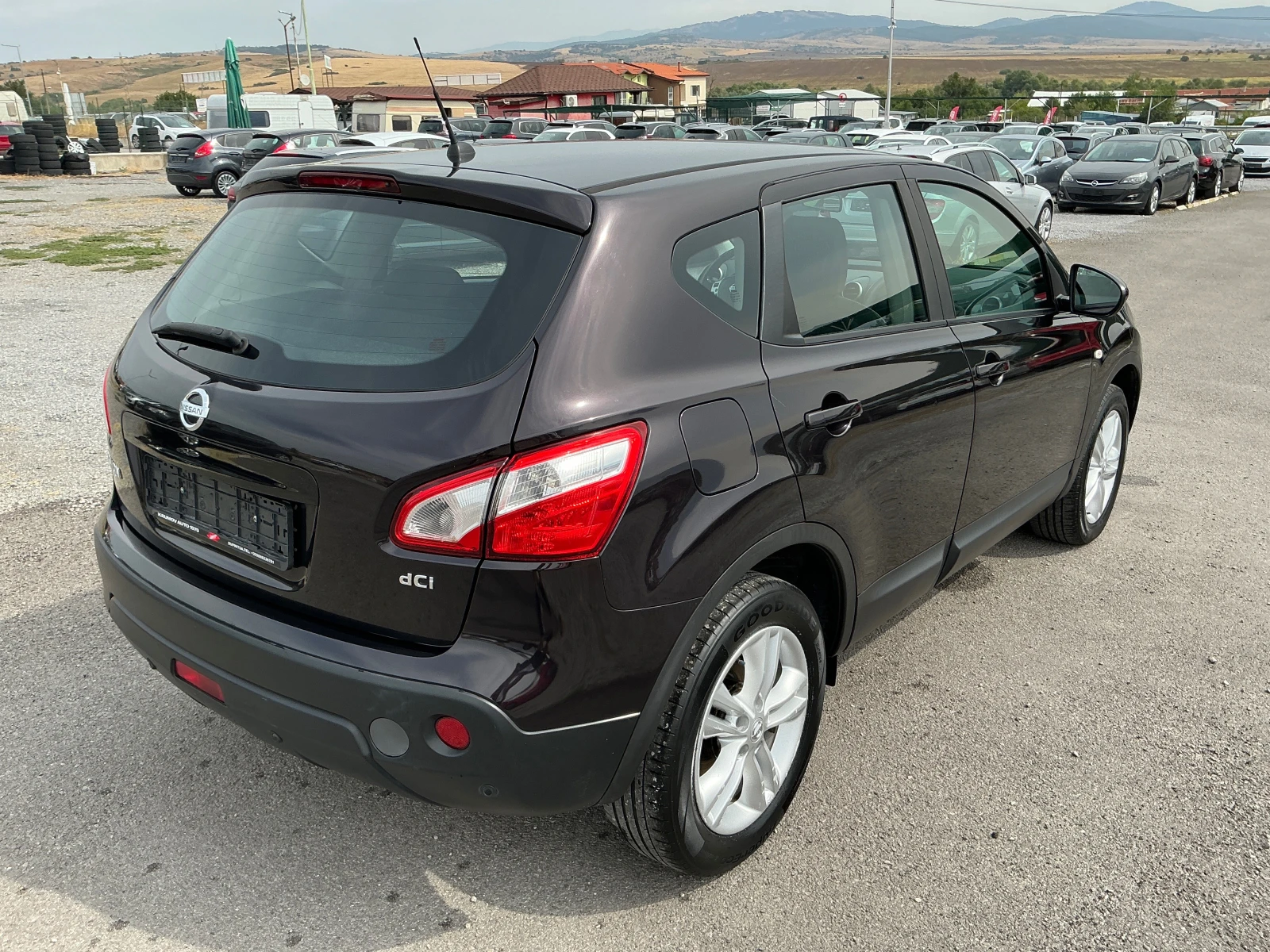 Nissan Qashqai 1.5 DCI - изображение 8