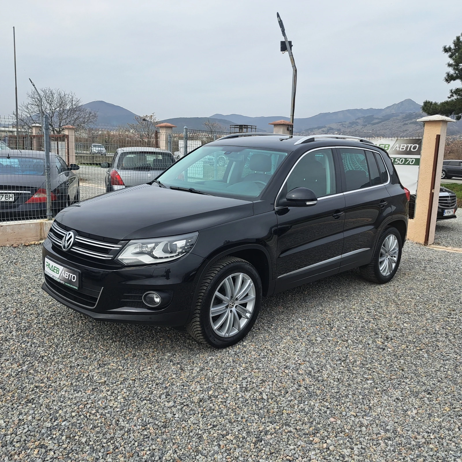 VW Tiguan 4 MOTION* PANO* NAVI* LED* KEYLESS* КОЖА* ПОДГРЕВ* - изображение 3