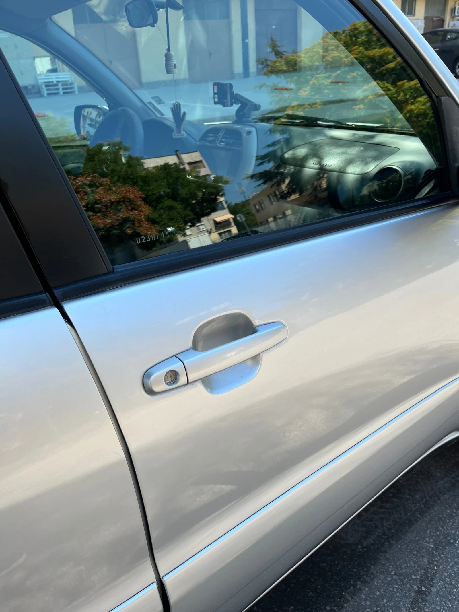 Toyota Rav4, снимка 15 - Автомобили и джипове - 53905472