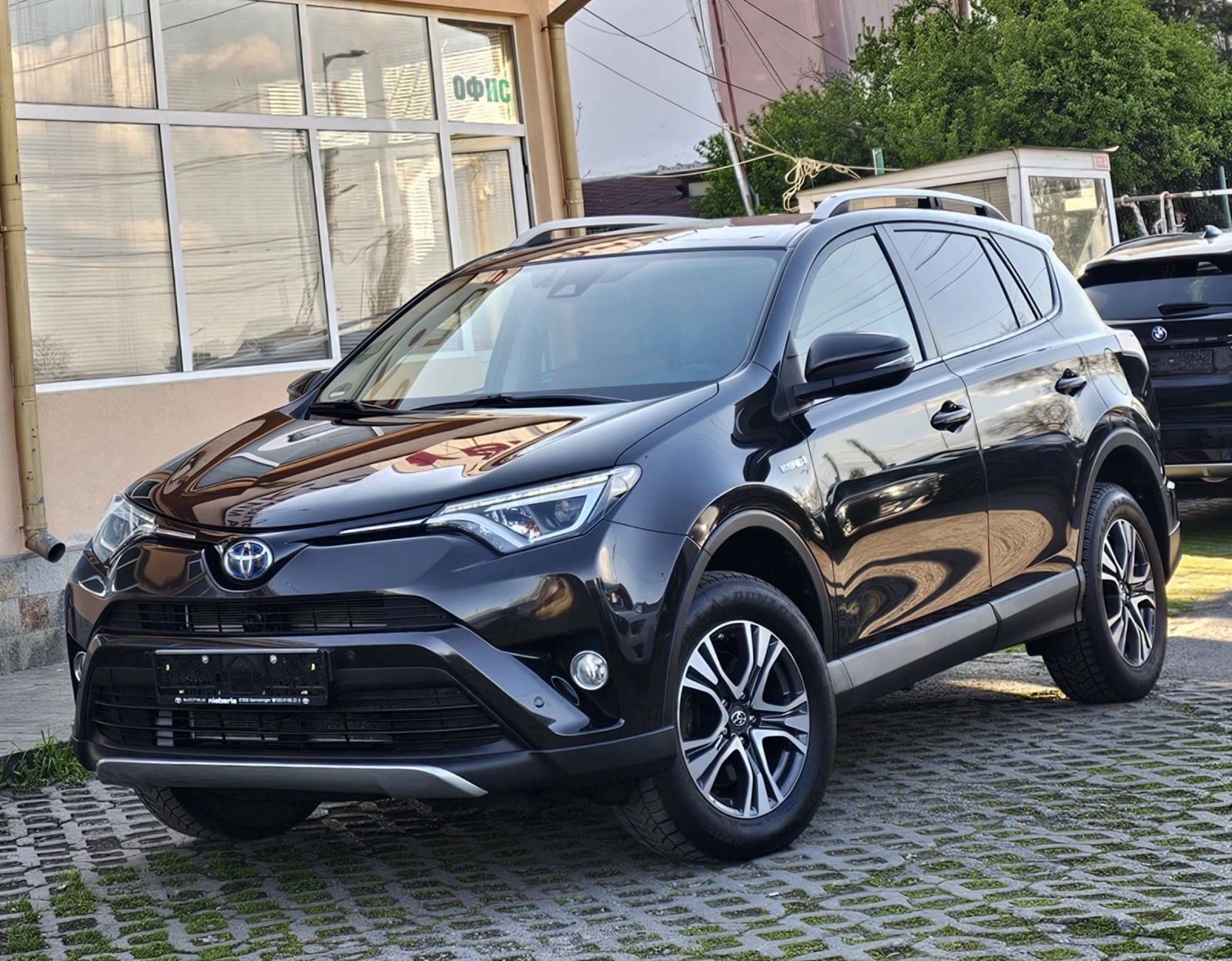 Toyota Rav4 2.5 Hybrid Executive Facelift Дистроник 