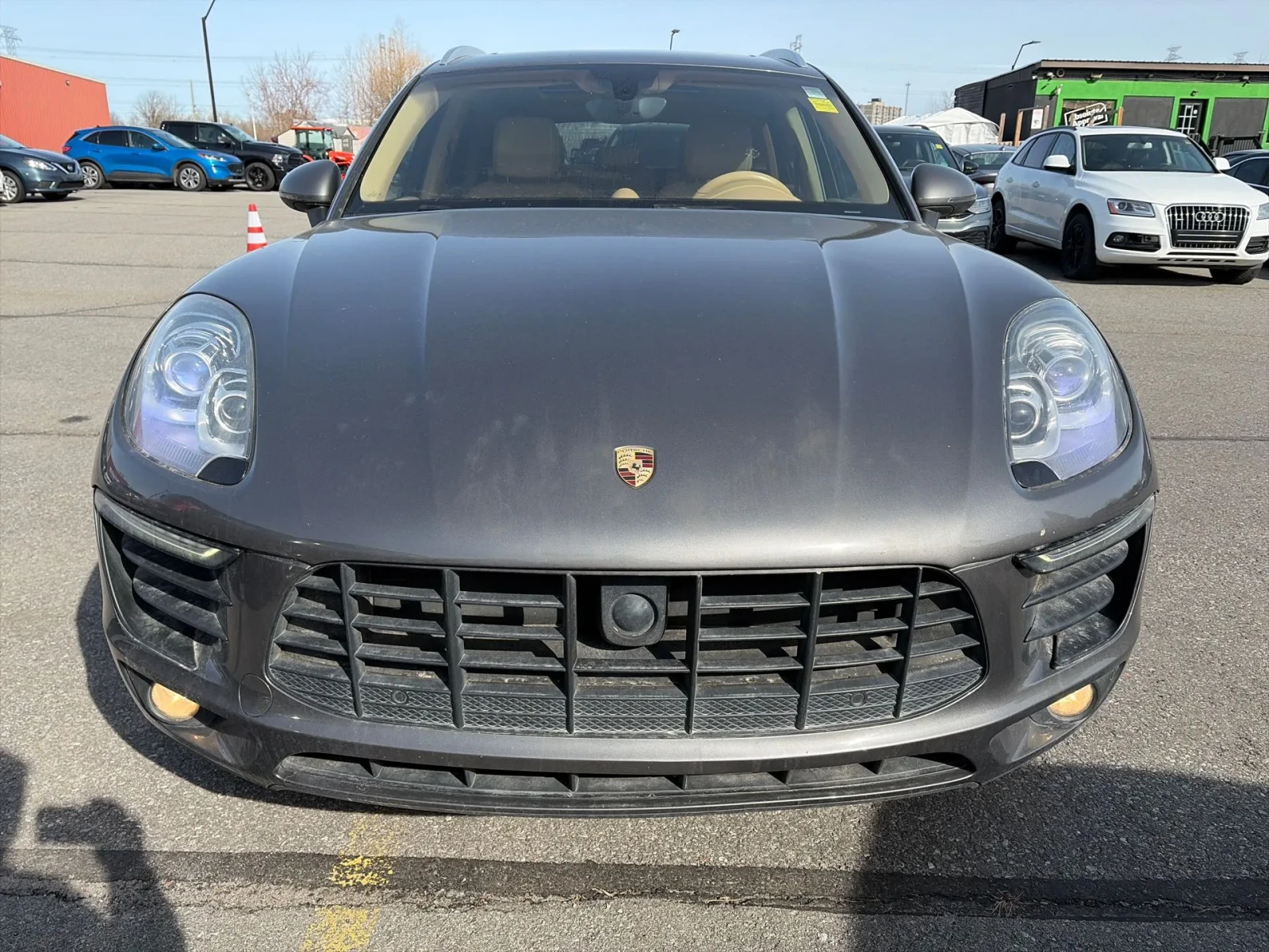 Porsche Macan * CARFAX* ОБДУХВАНЕ* ДИСТРОНИК, снимка 2 - Автомобили и джипове - 54076671