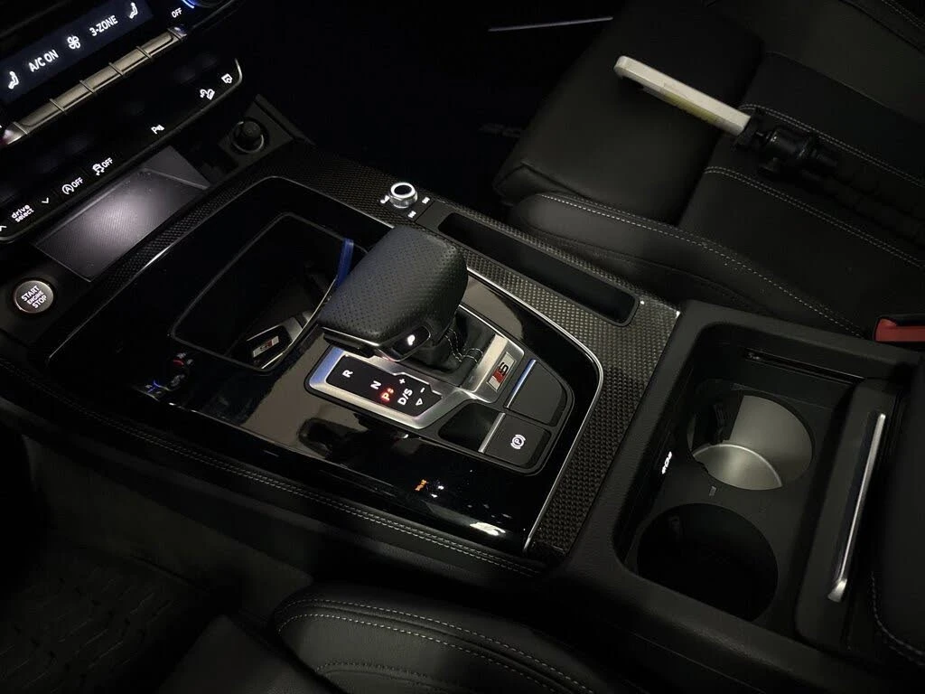 Audi SQ5 * TECHNIK* * HeadUp* AвтоКредит* (ЦЕНА ДО БГ), снимка 16 - Автомобили и джипове - 54479705