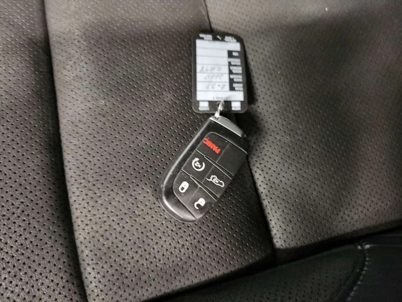 Jeep Grand cherokee * SRT * CARFAX * БЕЗ ПЪРВОНАЧАЛНА ВНОСКА, снимка 8 - Автомобили и джипове - 54701380