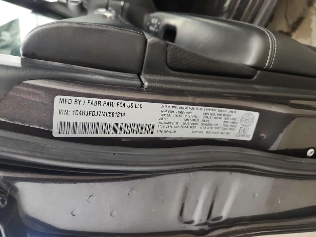 Jeep Grand cherokee * SRT * CARFAX * БЕЗ ПЪРВОНАЧАЛНА ВНОСКА, снимка 15 - Автомобили и джипове - 54701380