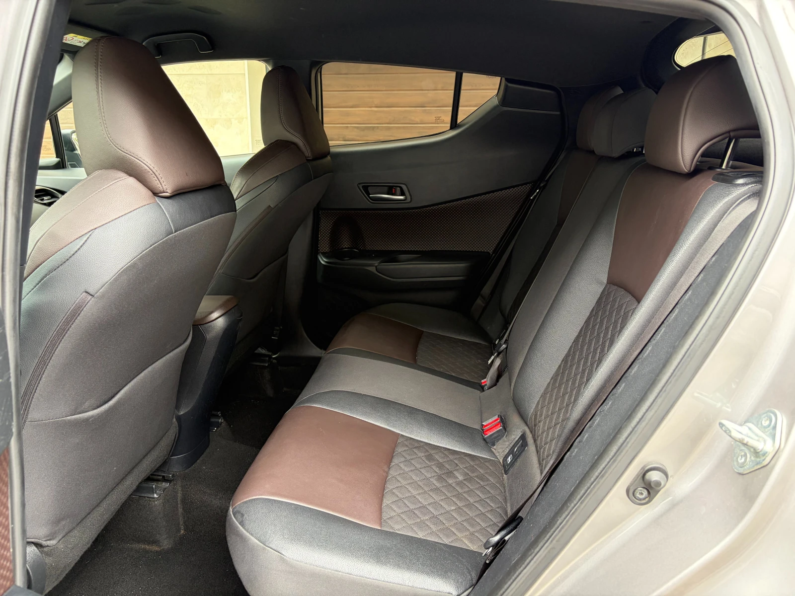 Toyota C-HR 1.8Hybrid e-CVT Classy- � �������� | Mobile.bg � ����������� 14