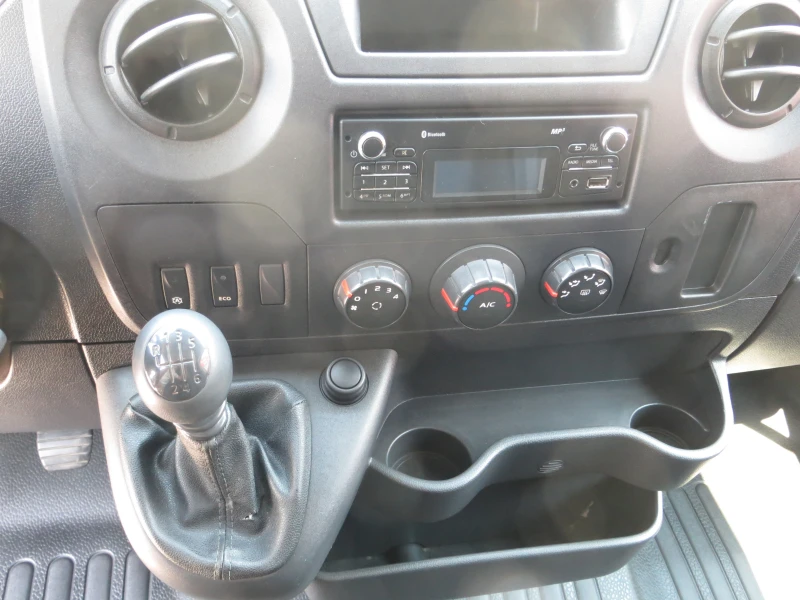 Renault Master 2.3 DCI МАКСИ &#34;B&#34; категория, снимка 9 - Бусове и автобуси - 46962618