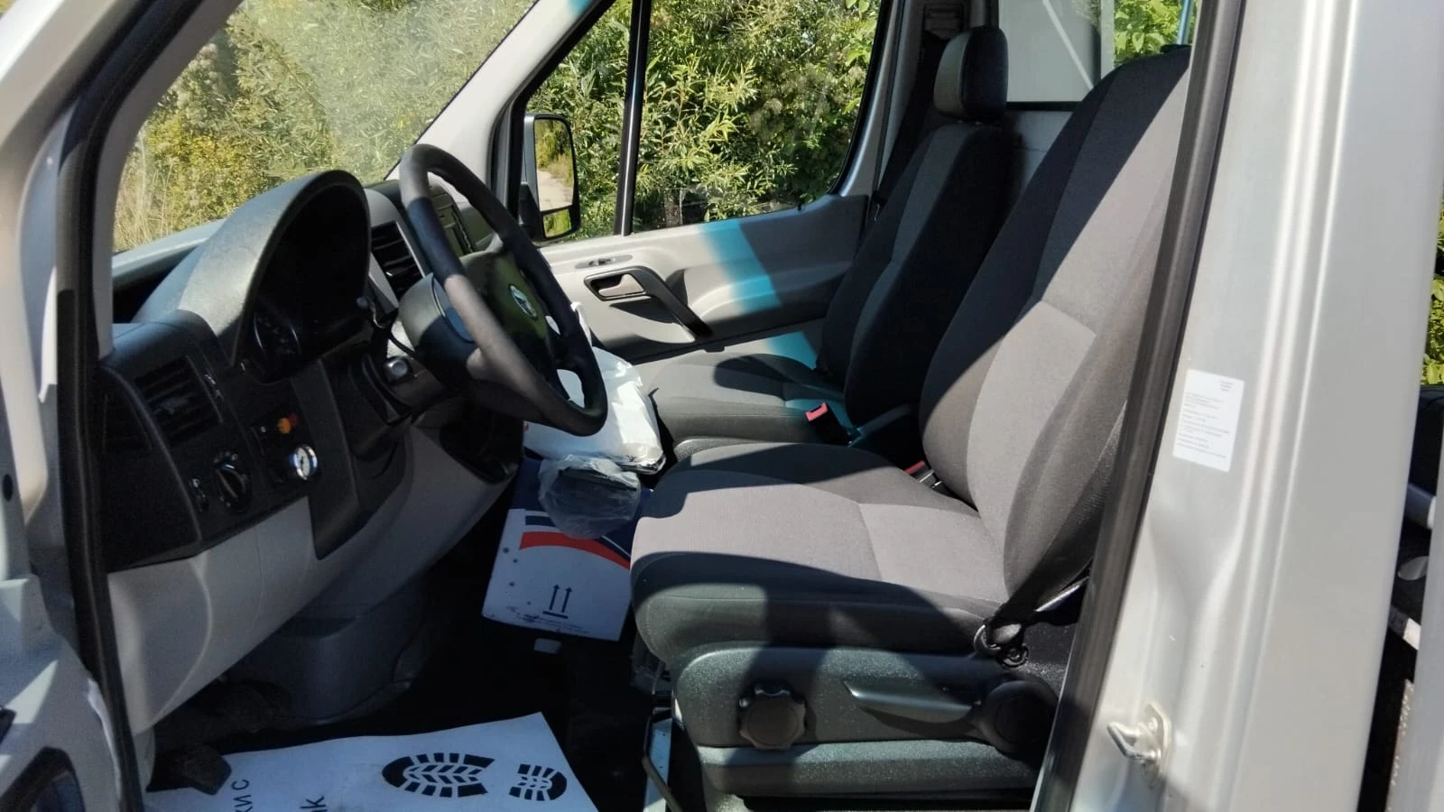 VW Crafter 2.0TDI, снимка 6 - Бусове и автобуси - 54159185