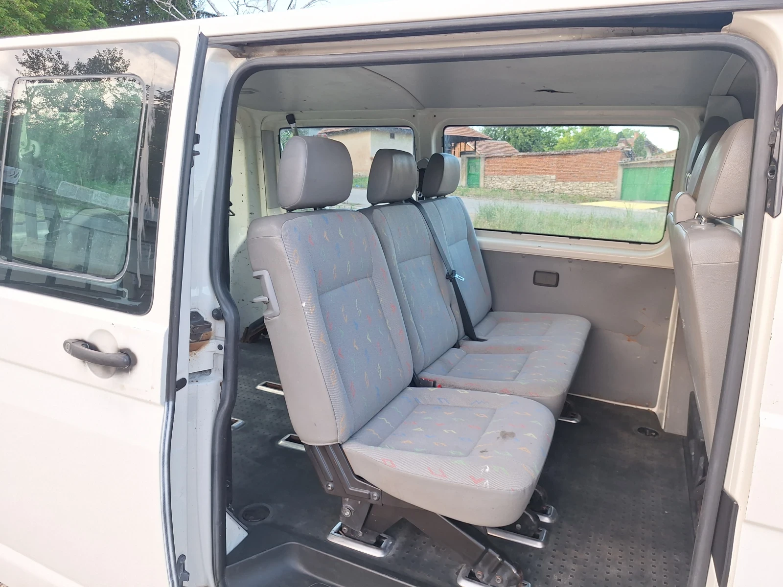 VW Transporter 1.9 TDI , снимка 13 - Бусове и автобуси - 54919206