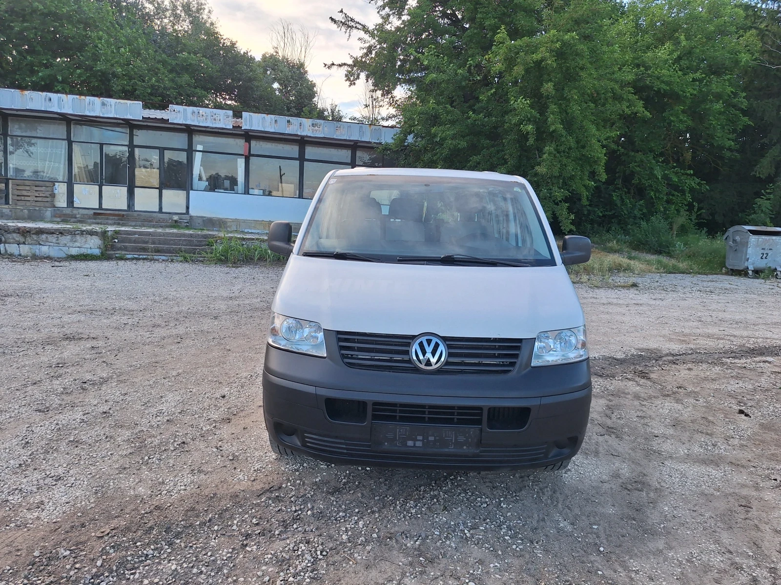 VW Transporter 1.9 TDI , снимка 5 - Бусове и автобуси - 54919206
