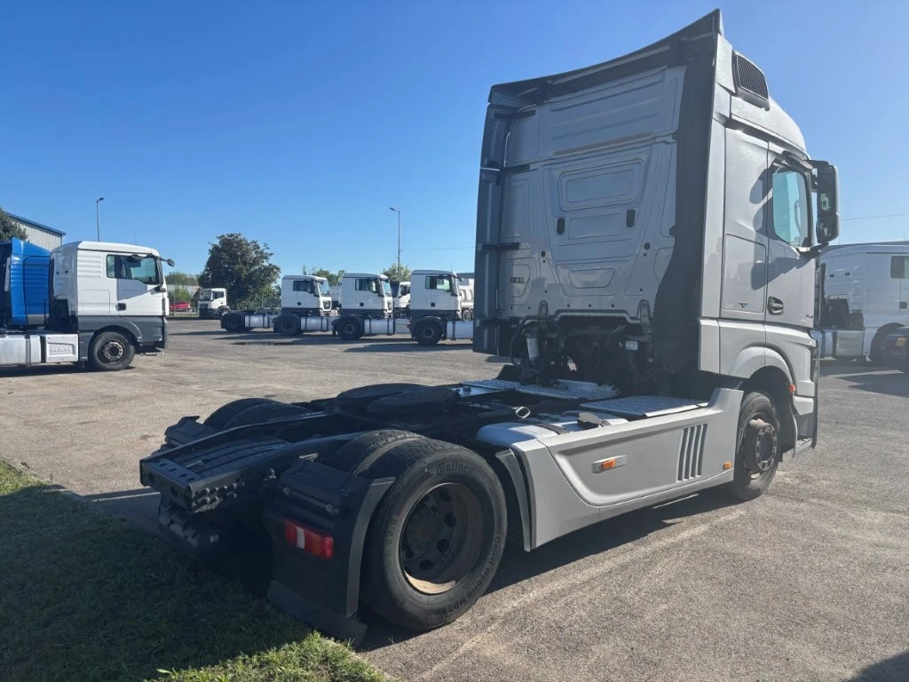 Mercedes-Benz Actros  - изображение 4
