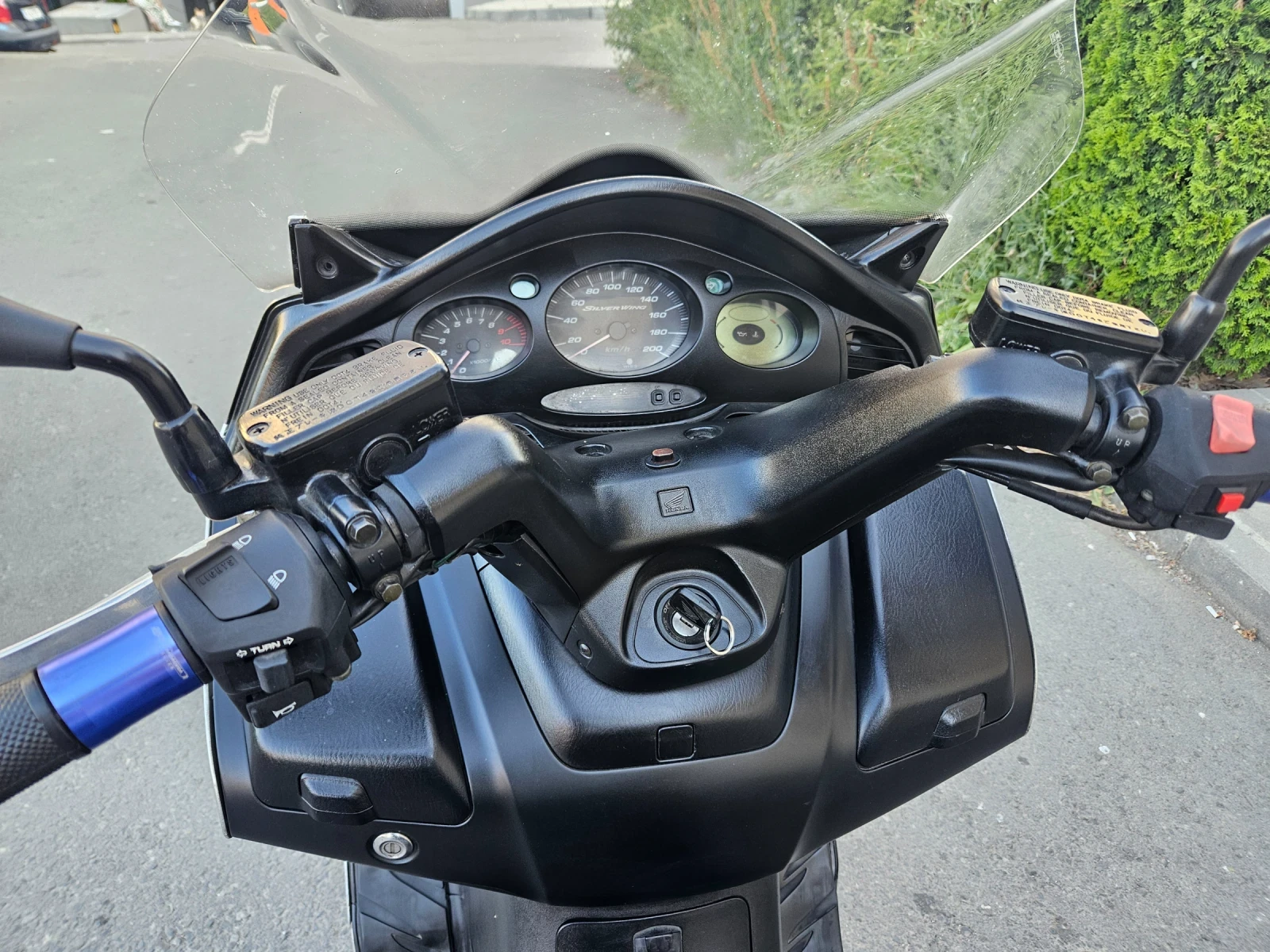 Honda Silver Wing 600 - изображение 8