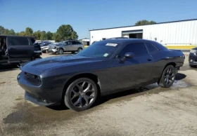 Dodge Challenger SXT, снимка 1