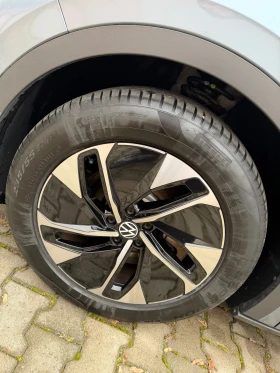 VW ID.5 PRO/82kwh/Pano/Memory/Head-Up/FullLed - 50700 лв. / 25922.50 € - 12057524 14