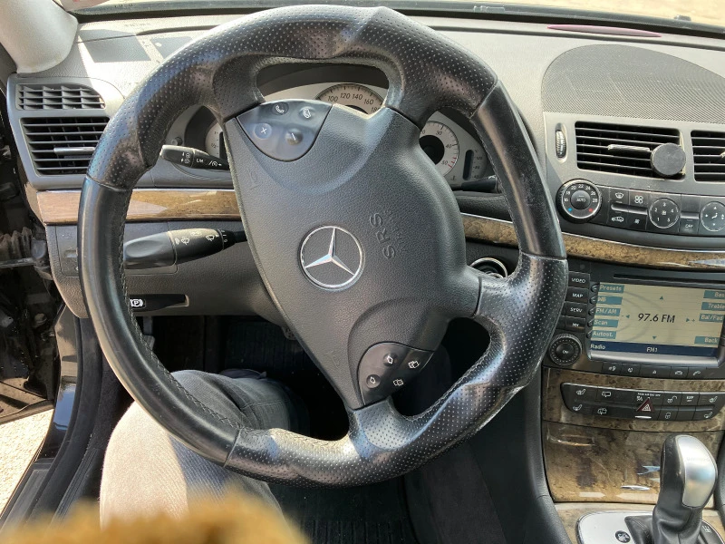 Mercedes-Benz E 320, снимка 4 - Автомобили и джипове - 47211875