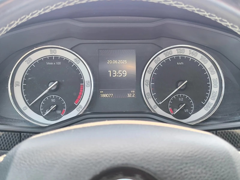 Skoda Superb 4x4 Sport line, снимка 16 - Автомобили и джипове - 48233132