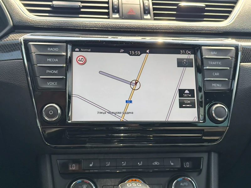 Skoda Superb 4x4 Sport line, снимка 15 - Автомобили и джипове - 48233132