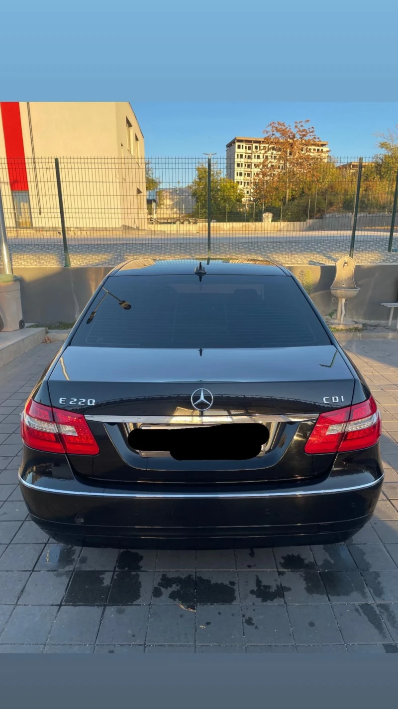 Mercedes-Benz E 220 2.2 cdi, снимка 4 - Автомобили и джипове - 47507862