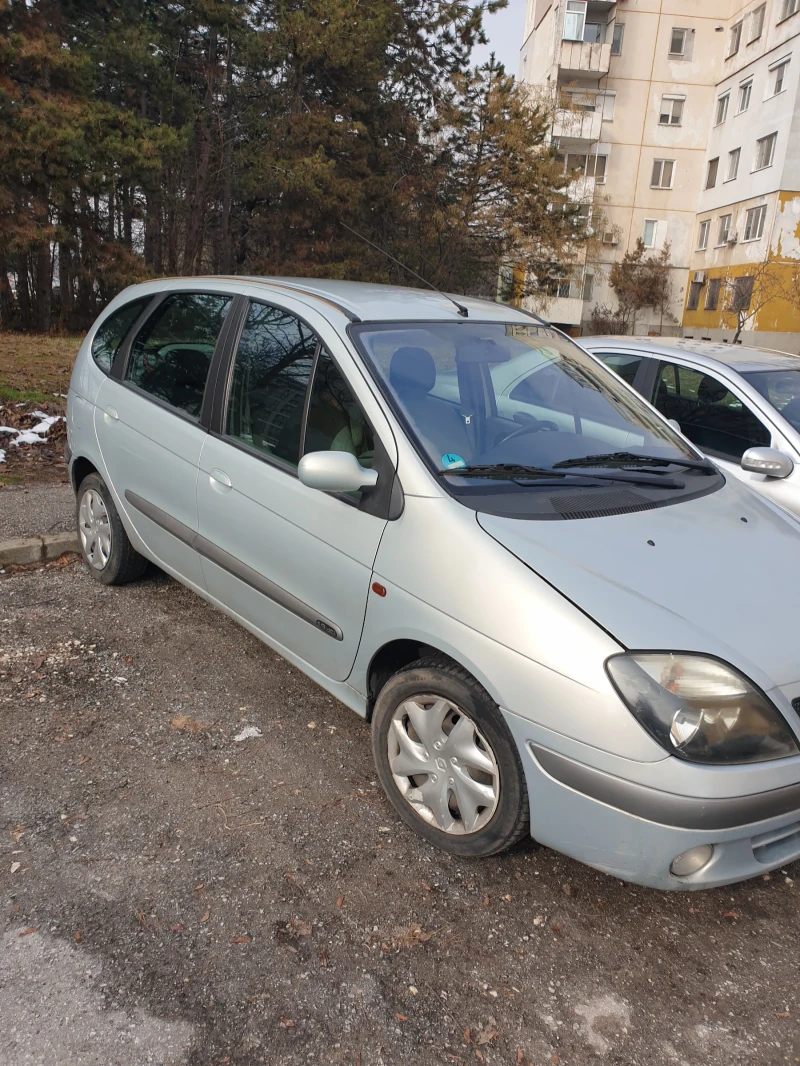 Renault Scenic, снимка 2 - Автомобили и джипове - 48759297