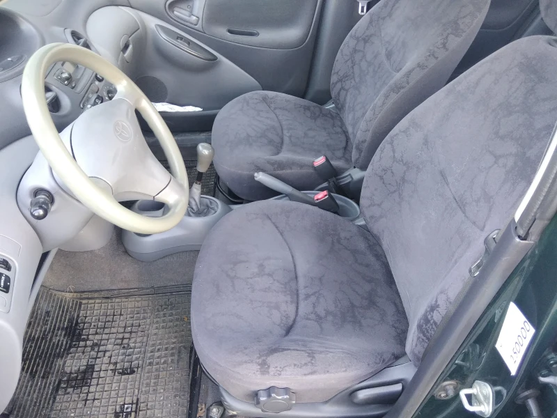 Toyota Yaris, снимка 6 - Автомобили и джипове - 49152138