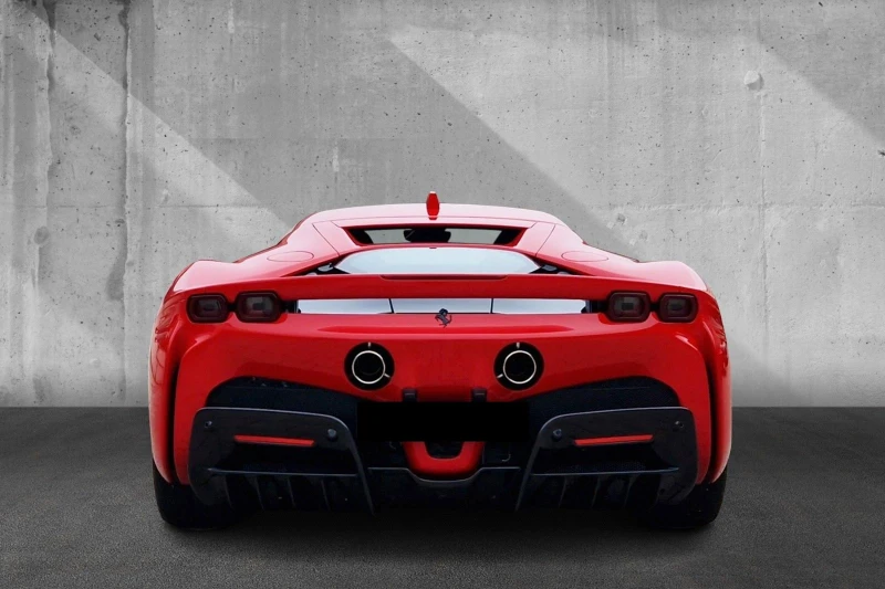 Ferrari SF 90 STRADALE/ CARBON/ CERAMIC/ LIFT/ , снимка 7 - Автомобили и джипове - 49197378