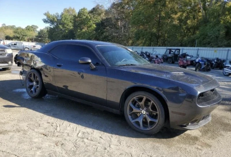 Dodge Challenger SXT, снимка 2 - Автомобили и джипове - 49272400