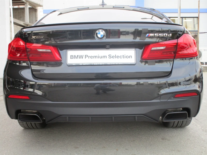BMW 550 xDrive Седан, снимка 4 - Автомобили и джипове - 50515446