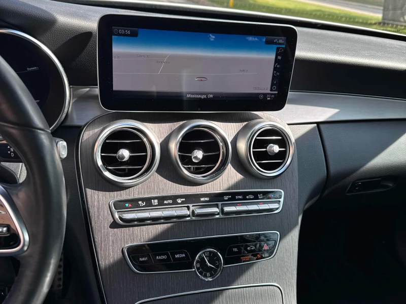 Mercedes-Benz C 300 4M* AMG-pkg* Пано* Подгрев* , снимка 10 - Автомобили и джипове - 52317725