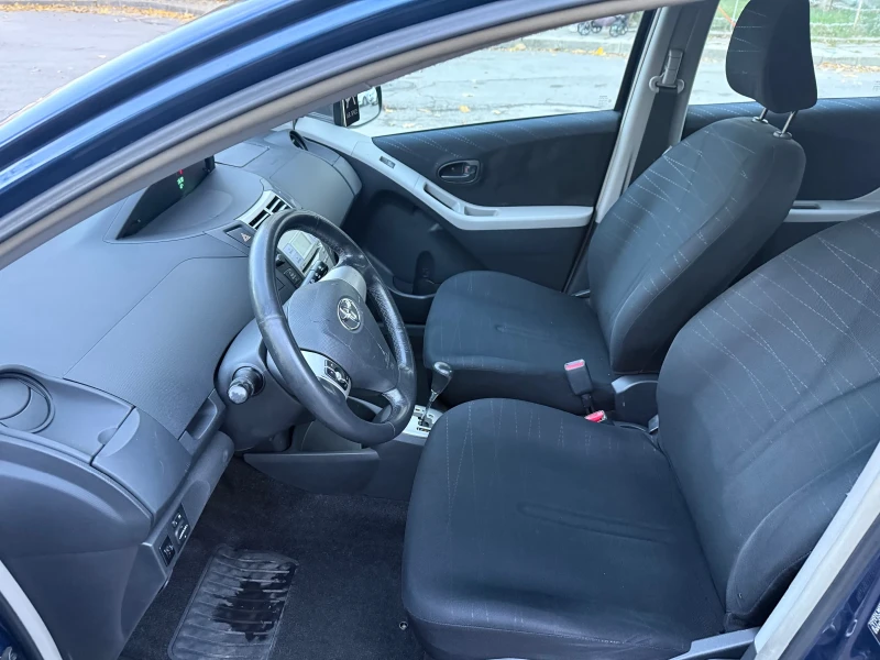 Toyota Yaris, снимка 8 - Автомобили и джипове - 52159435