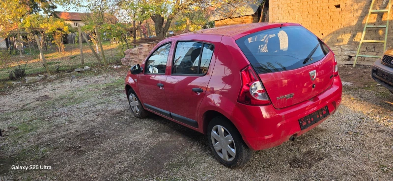 Dacia Sandero 1.4i, снимка 3 - Автомобили и джипове - 52239509