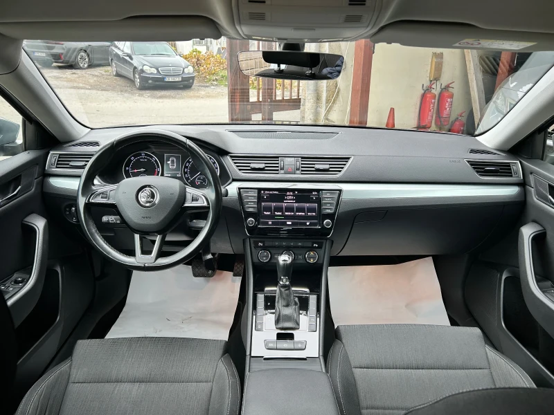 Skoda Superb 2.0TDI DSG, снимка 9 - Автомобили и джипове - 52331603