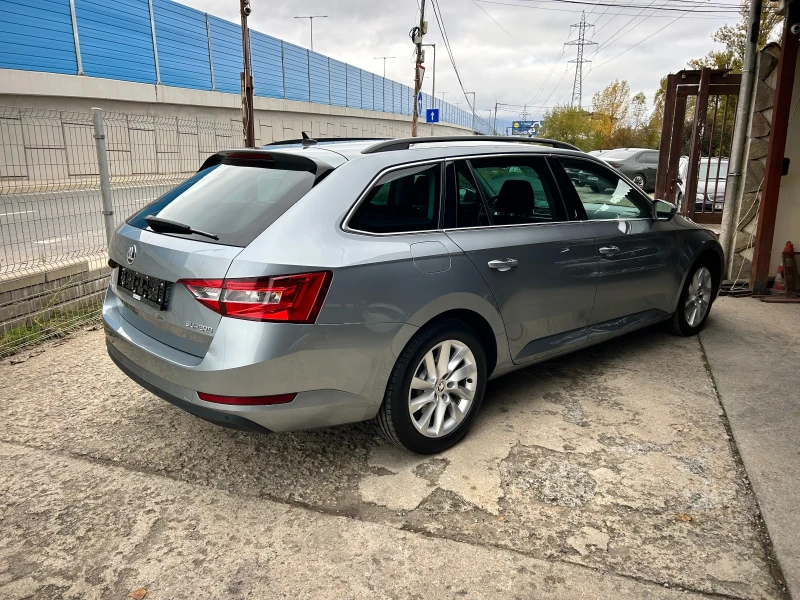 Skoda Superb 2.0TDI DSG, снимка 4 - Автомобили и джипове - 52331603