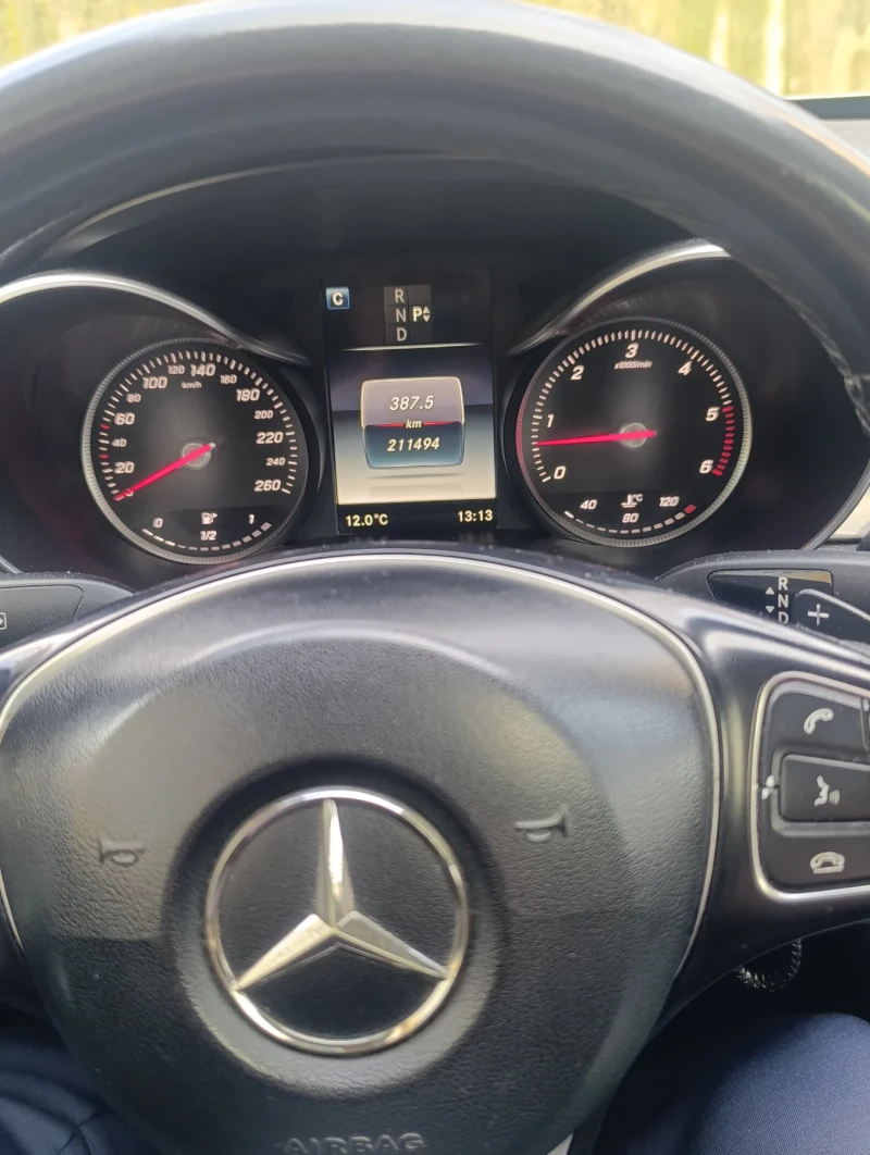 Mercedes-Benz C 220, снимка 8 - Автомобили и джипове - 53401878