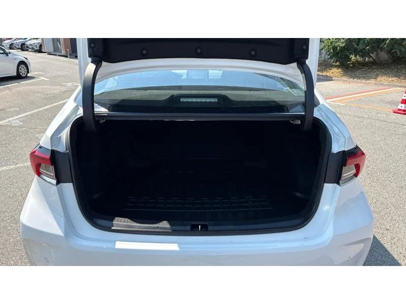Toyota Corolla SDN 1.8HSD EXECUTIVE, снимка 10 - Автомобили и джипове - 55733220