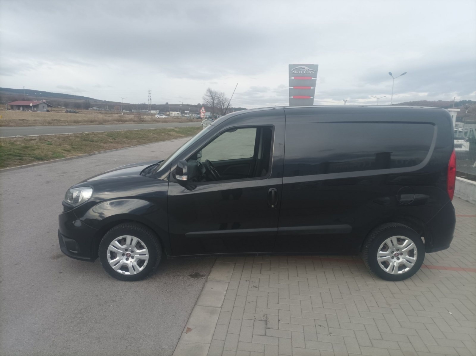 Fiat Doblo Автоматик  - изображение 9